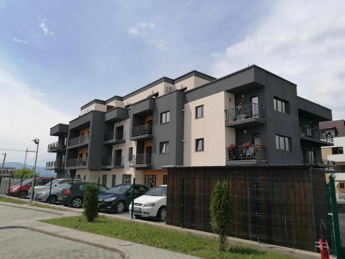 Ama Apartament Cu Terasa 50 Mp & Parcare Брашов Экстерьер фото