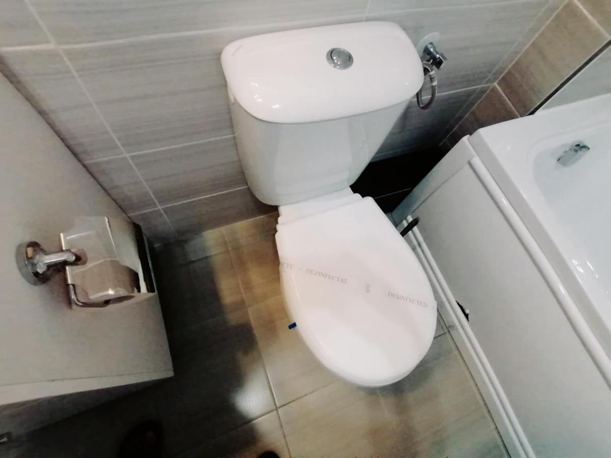 Ama Apartament Cu Terasa 50 Mp & Parcare Брашов Экстерьер фото